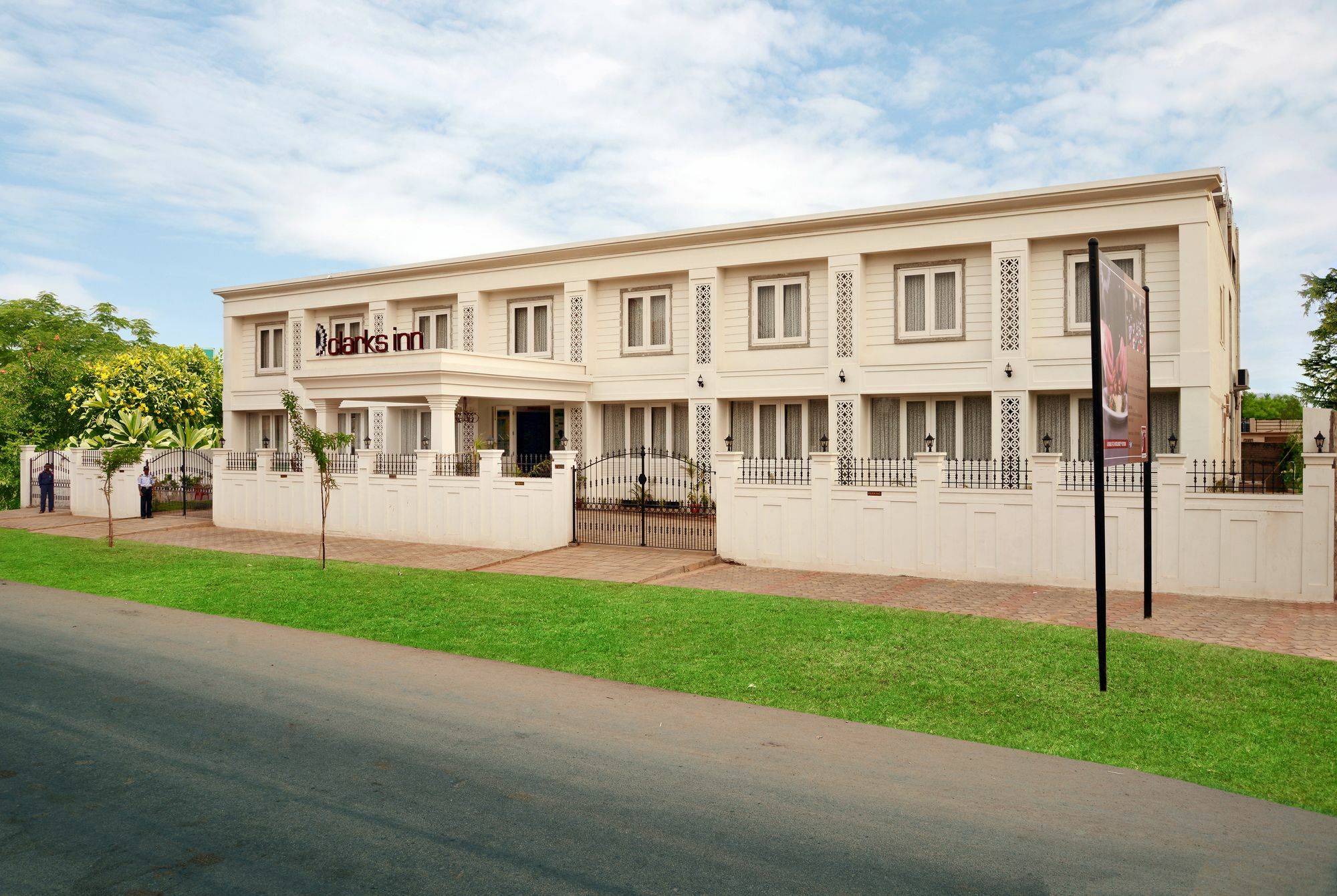 Clarks Inn Hampi Kamalapur Екстериор снимка